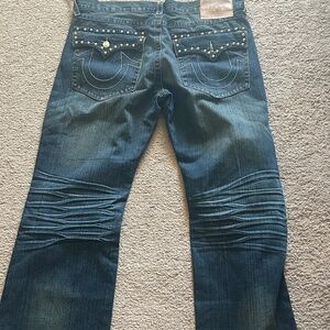 TRUE RELIGION JEANS